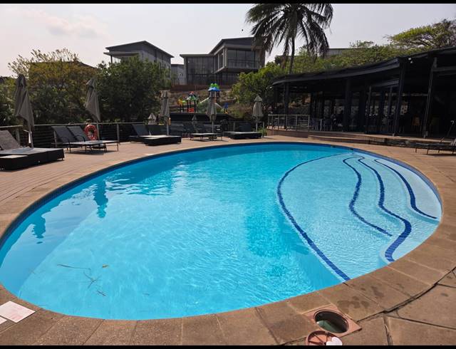 4 BEDROOM TOWNHOUSE FOR SALE IN PALM LAKES ESTATE